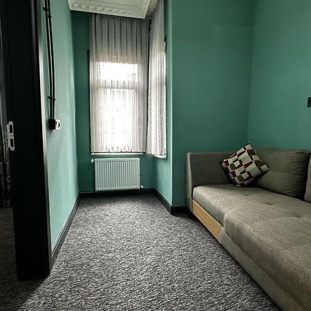 Seven Roses Apart Hotel Истанбул Екстериор снимка