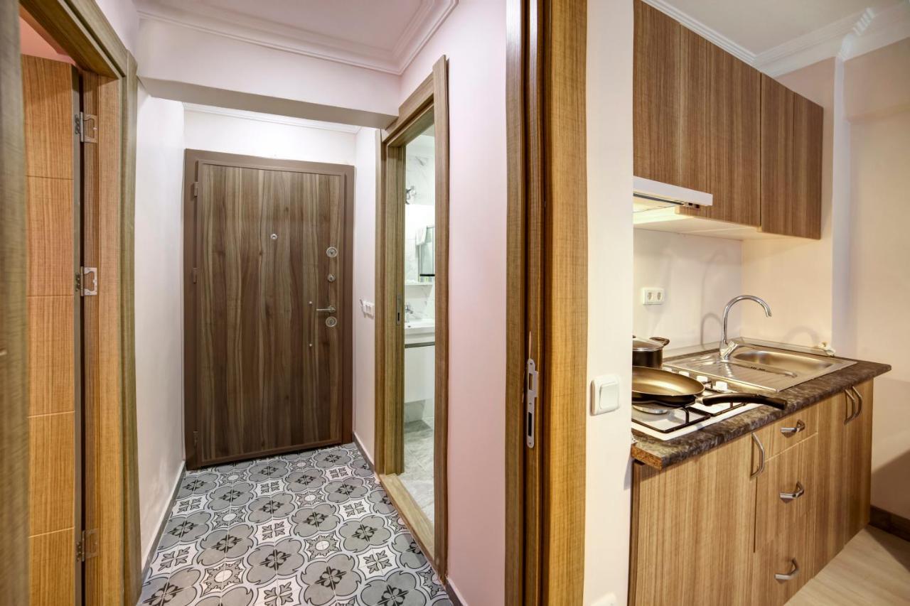 Seven Roses Apart Hotel Истанбул Екстериор снимка