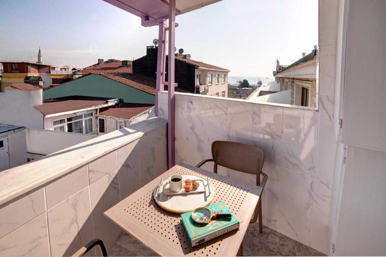 Seven Roses Apart Hotel Истанбул Екстериор снимка
