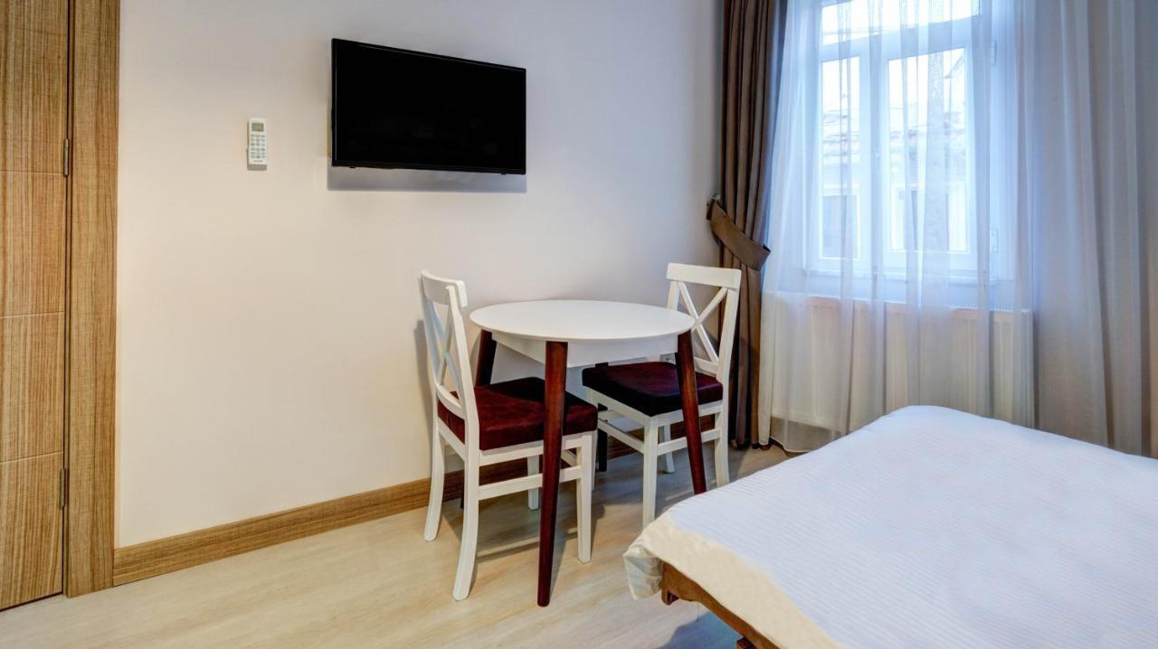 Seven Roses Apart Hotel Истанбул Екстериор снимка